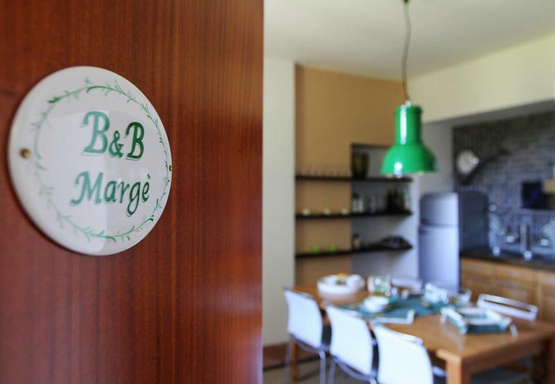 B&B Marge Oltrona di San Mamette Exterior foto